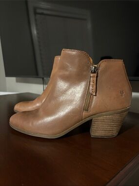 Frye Tan Leather Ankle Booties with Stacked Heel and Side Zip
